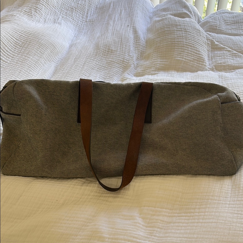 Everlane Weekender Duffel Bag